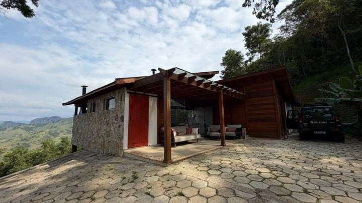 Casa no Condomínio - Vista da mantiqueira